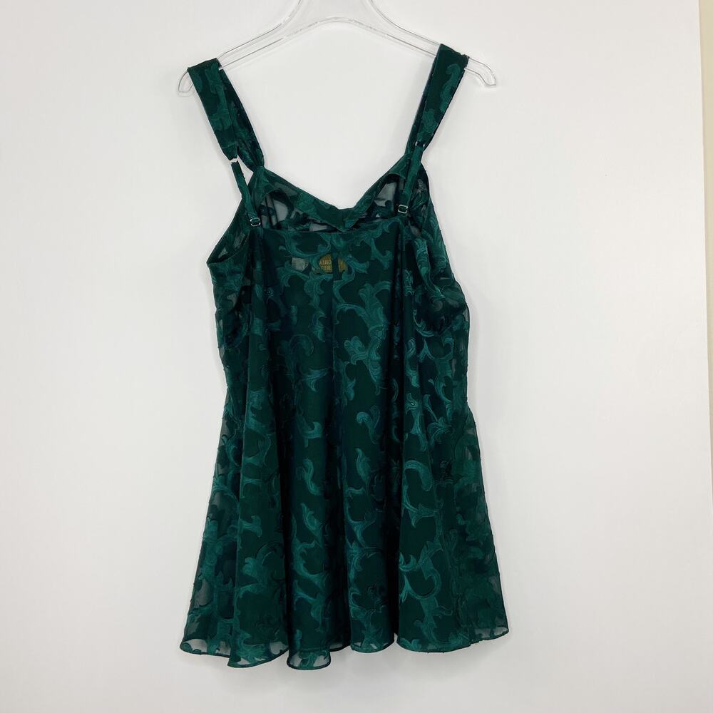 Vintage Victoria's Secret Gold Label Slip Sz M